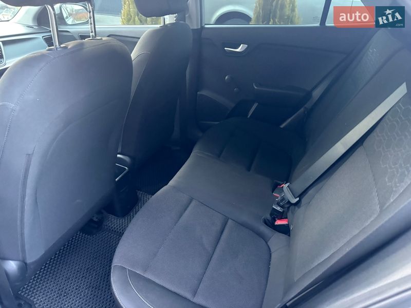 Хэтчбек Kia Rio 2016 в Луцке фото 10 Хэтчбек Kia Rio 2016 в Луцке