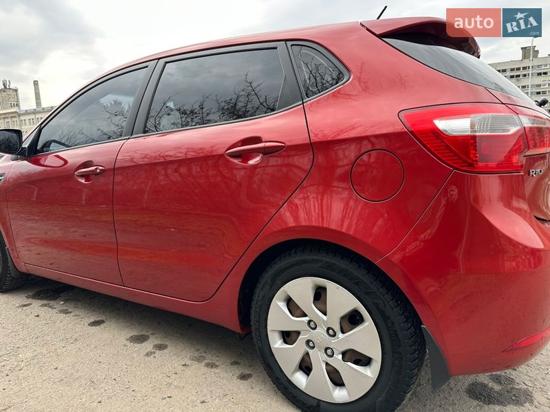 Хэтчбек Kia Rio 2013 в Харькове