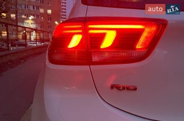 Хетчбек Kia Rio 2017 в Києві