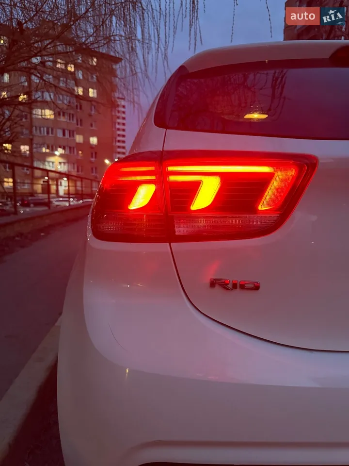 2017 Kia Rio - мініатюра 24