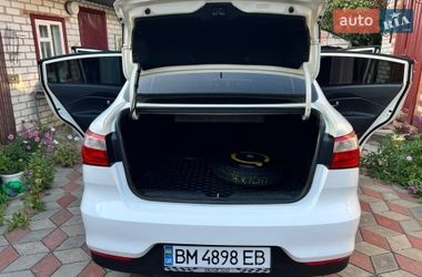 Седан Kia Rio 2015 в Ахтырке