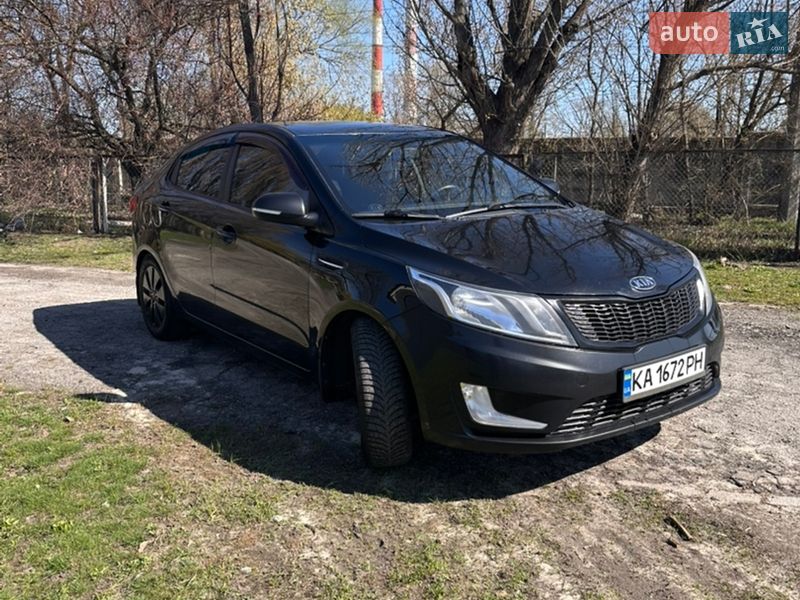 Седан Kia Rio 2013 в Києві