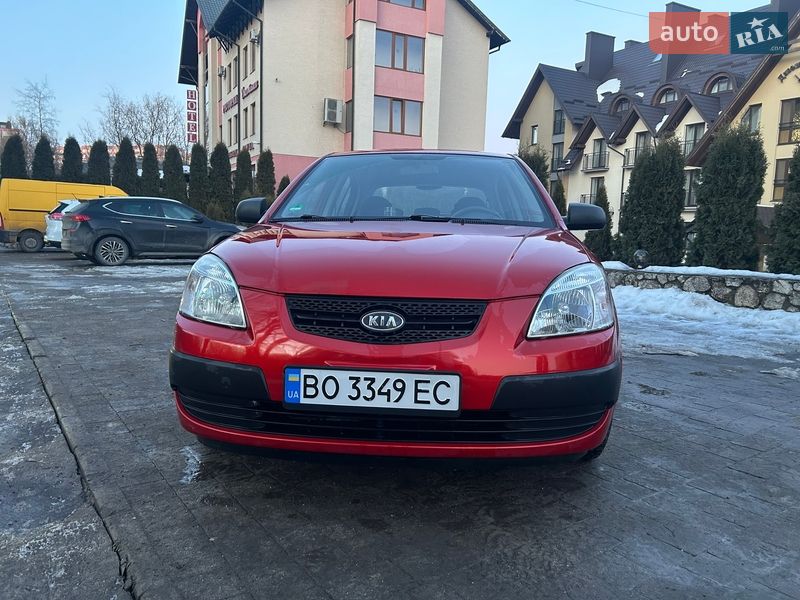 Хетчбек Kia Rio 2009 в Тернополі