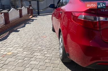 Седан Kia Rio 2012 в Гусятине