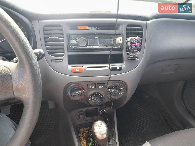 Хэтчбек Kia Rio 2007 в Днепре