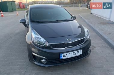 Седан Kia Rio 2016 в Киеве