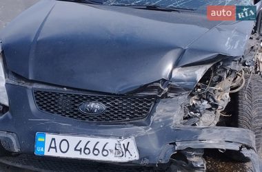 Седан Kia Rio 2007 в Ужгороде