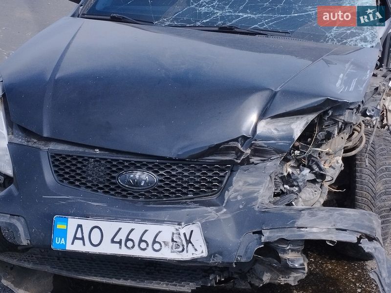 Седан Kia Rio 2007 в Ужгороде фото Седан Kia Rio 2007 в Ужгороде