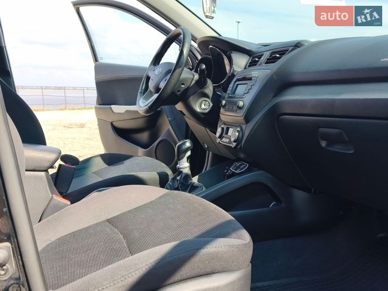 Хетчбек Kia Rio 2013 в Києві фото 51 Хетчбек Kia Rio 2013 в Києві