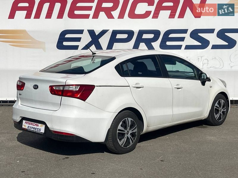 Седан Kia Rio 2017 в Киеве фото 6 Седан Kia Rio 2017 в Киеве