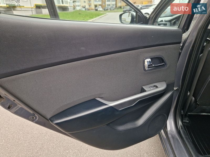 Седан Kia Rio 2013 в Виннице фото 29 Седан Kia Rio 2013 в Виннице