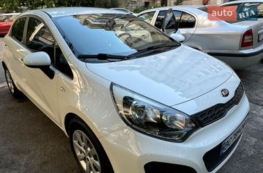 Хэтчбек Kia Rio 2012 в Львове