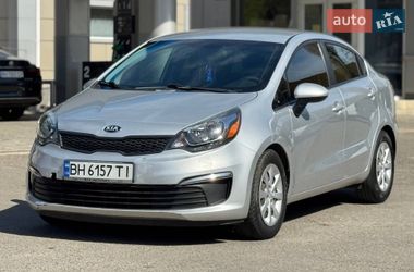 Седан Kia Rio 2015 в Одессе