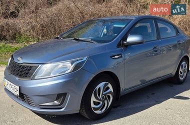 Седан Kia Rio 2013 в Києві