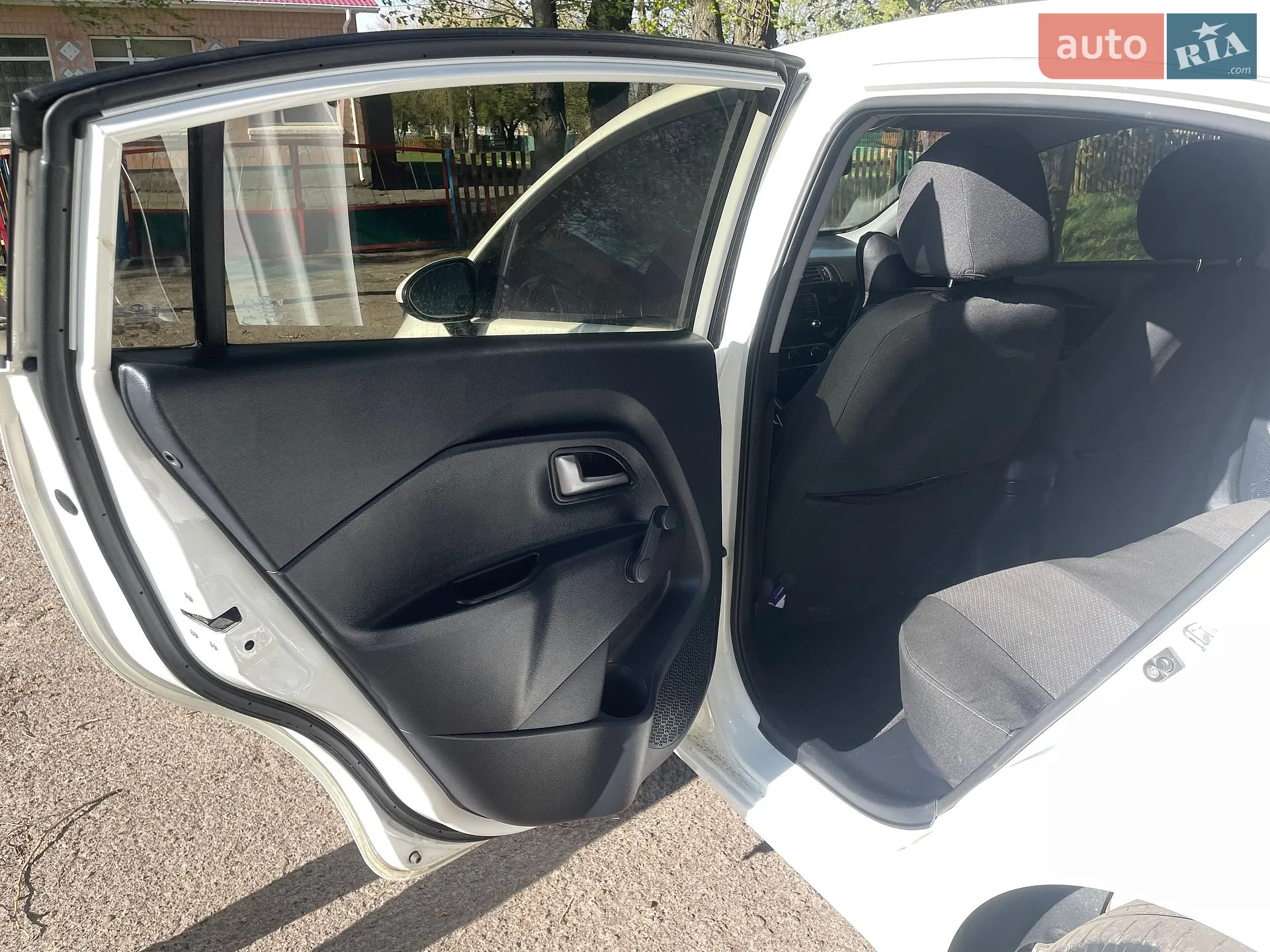 2017 Kia Rio - мініатюра 13