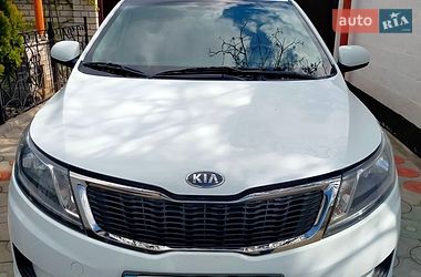 Седан Kia Rio 2013 в Дніпрі