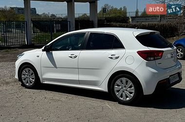 Хетчбек Kia Rio 2017 в Броварах