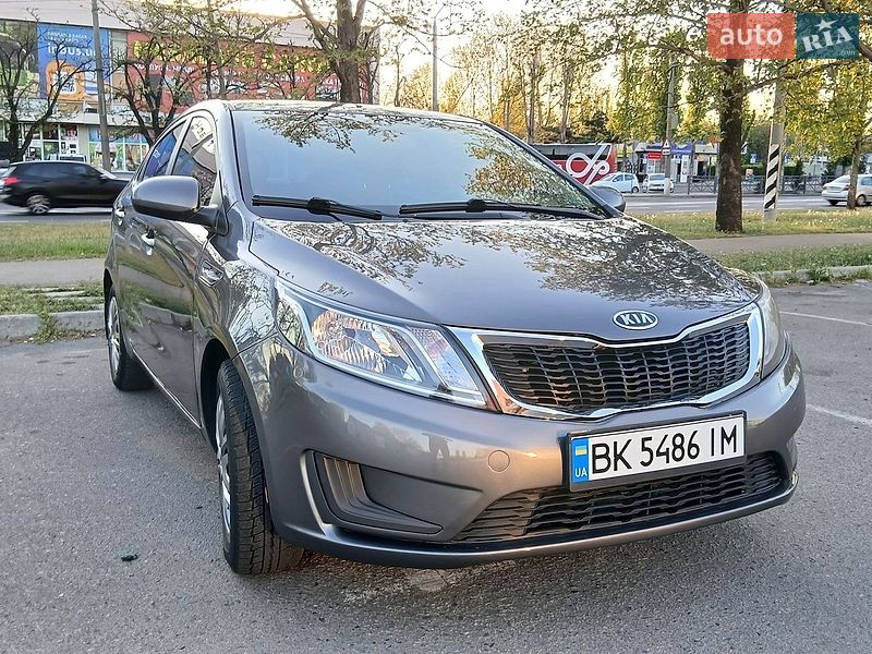 Седан Kia Rio 2014 в Николаеве