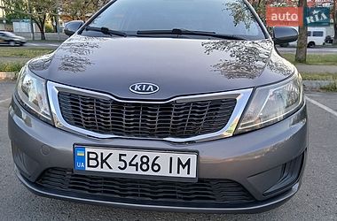 Седан Kia Rio 2014 в Николаеве