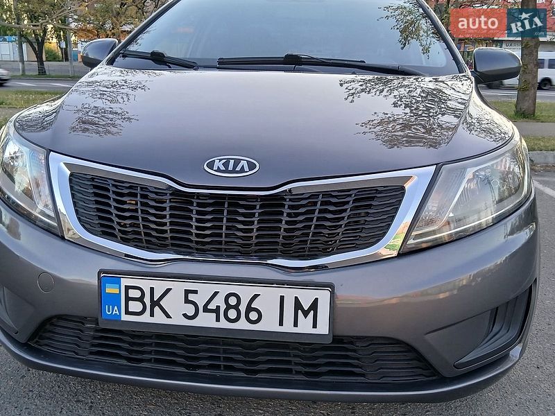Седан Kia Rio 2014 в Николаеве
