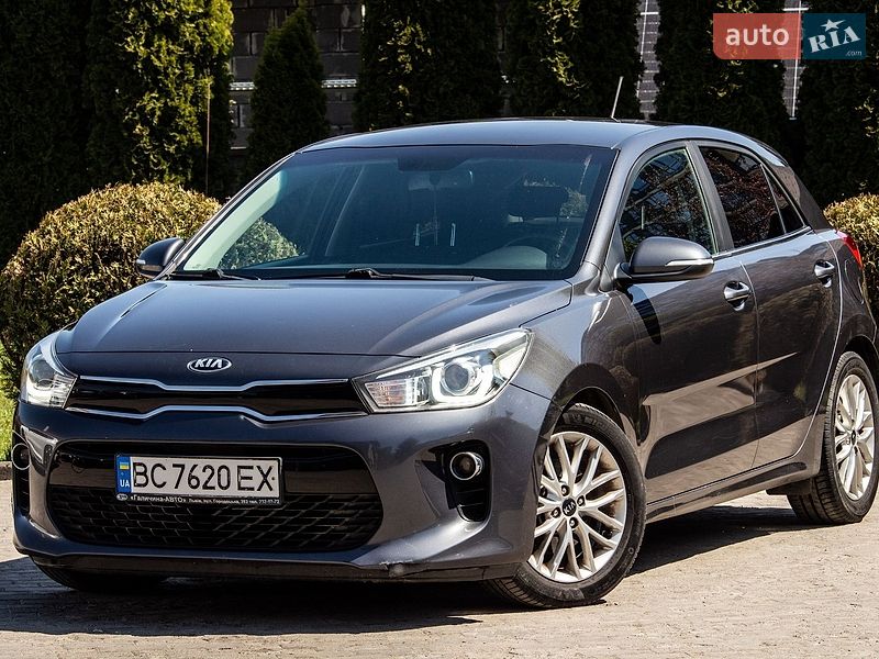 Хэтчбек Kia Rio 2017 в Львове