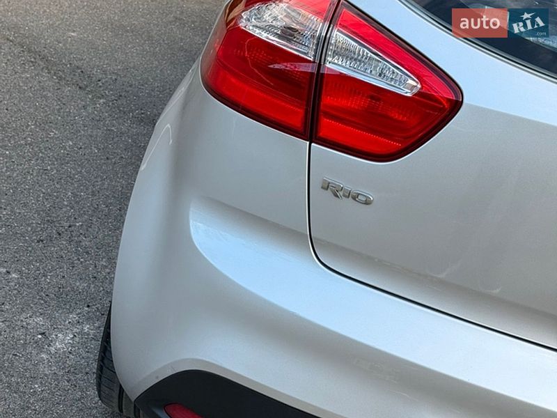 Хэтчбек Kia Rio 2011 в Бородянке