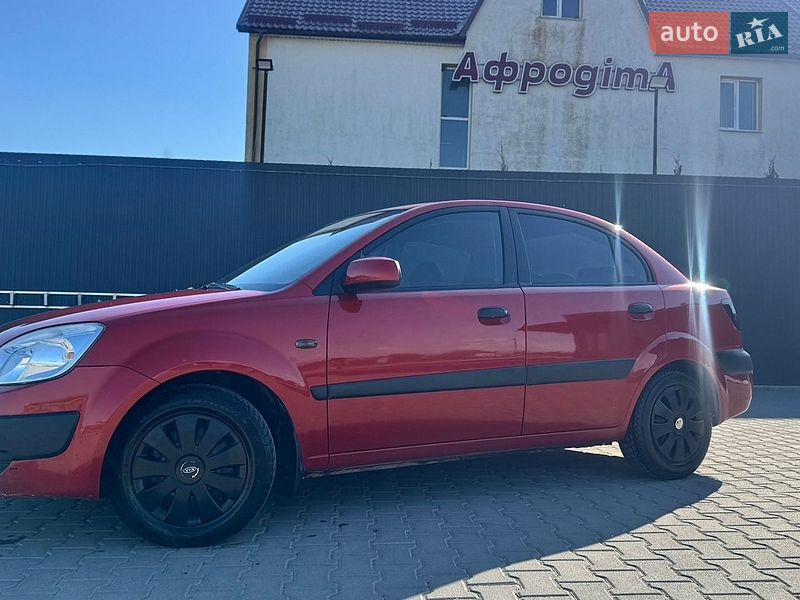 Седан Kia Rio 2008 в Каменец-Подольском