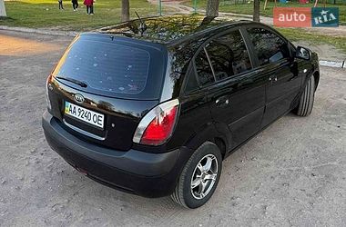 Хэтчбек Kia Rio 2005 в Киеве
