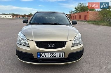 Хэтчбек Kia Rio 2008 в Прилуках