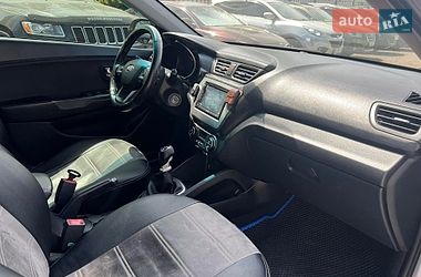 Седан Kia Rio 2013 в Николаеве
