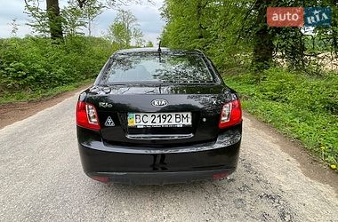 Седан Kia Rio 2010 в Чорткове