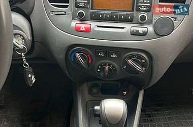 Хэтчбек Kia Rio 2008 в Киеве