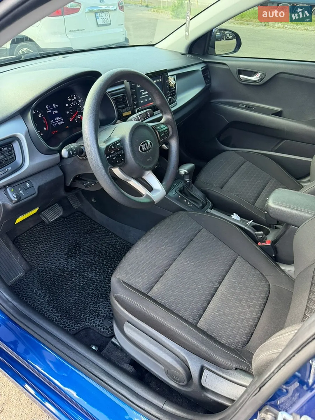 2020 Kia Rio - мініатюра 8