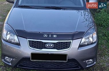 Седан Kia Rio 2011 в Харкові