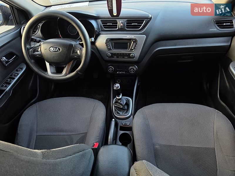 Седан Kia Rio 2014 в Тернополе
