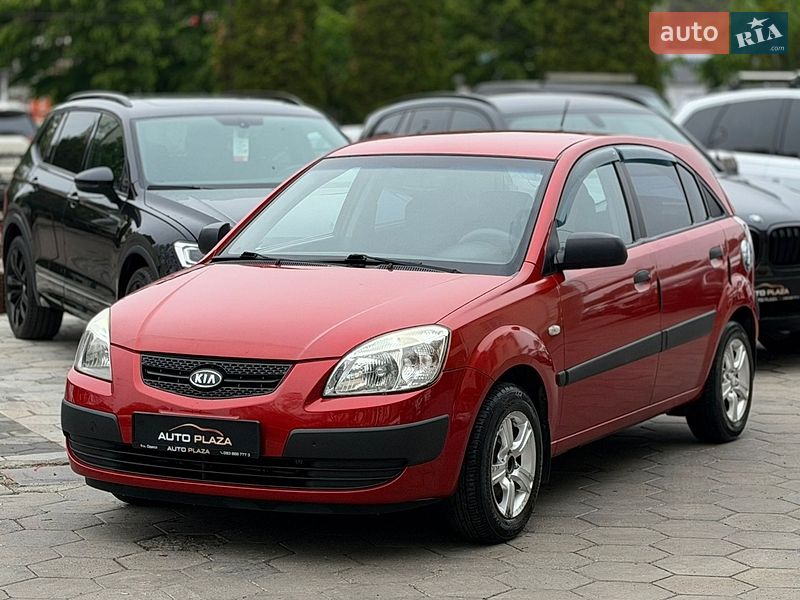 Хэтчбек Kia Rio 2008 в Одессе