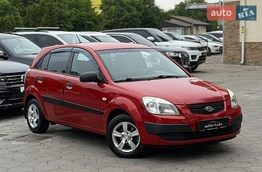 Хэтчбек Kia Rio 2008 в Одессе