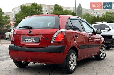 Хэтчбек Kia Rio 2008 в Одессе
