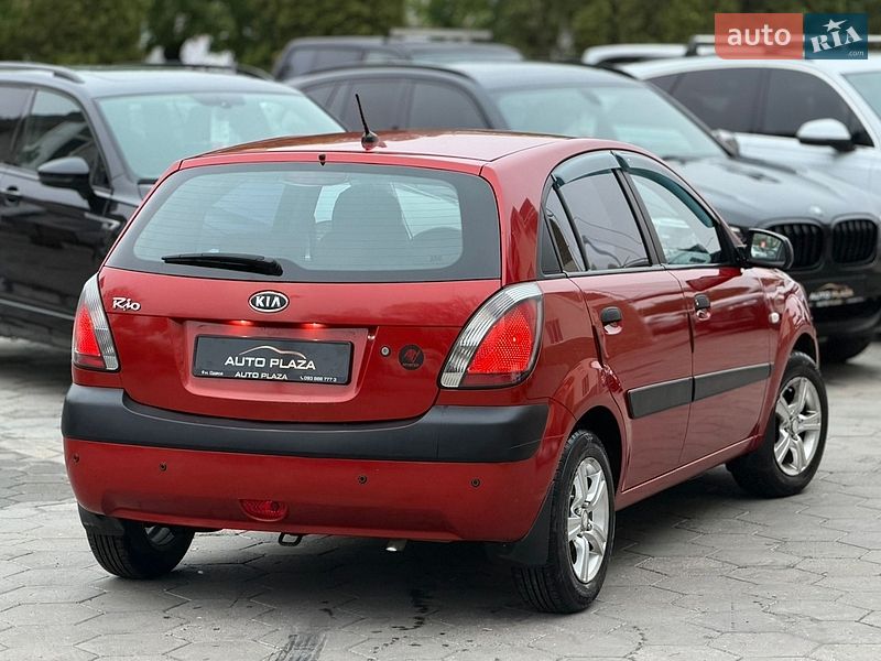 Хэтчбек Kia Rio 2008 в Одессе