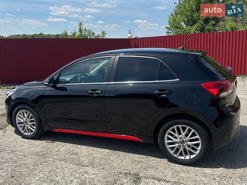 Хетчбек Kia Rio 2017 в Хмельницькому