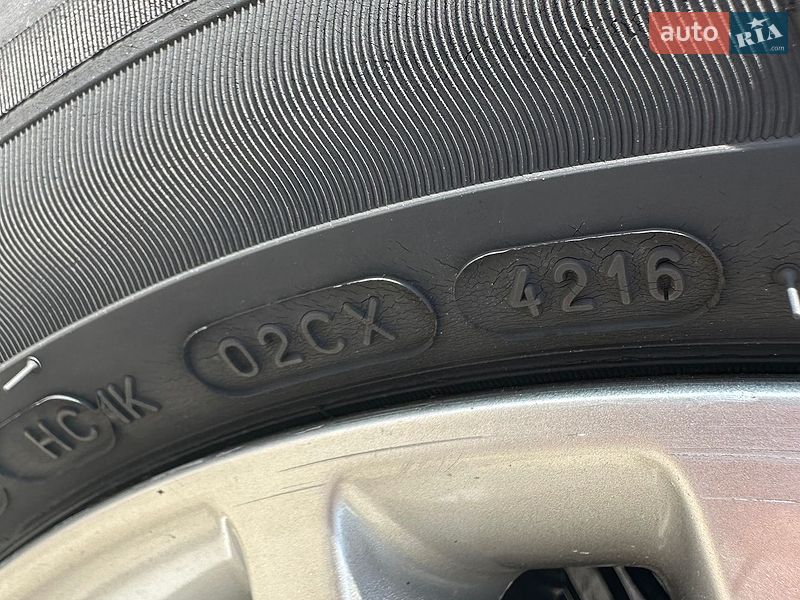 Хетчбек Kia Rio 2017 в Хмельницькому