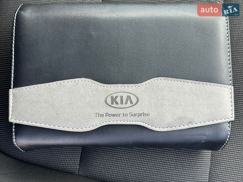 Хетчбек Kia Rio 2017 в Хмельницькому