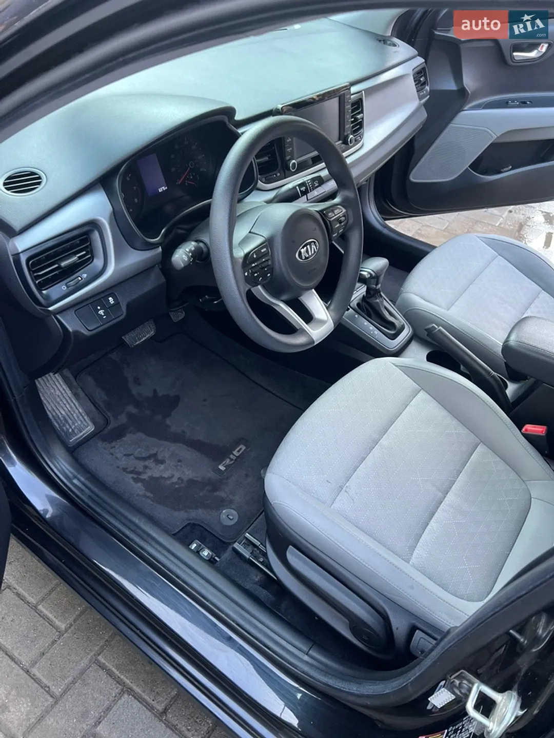 2019 Kia Rio - мініатюра 17