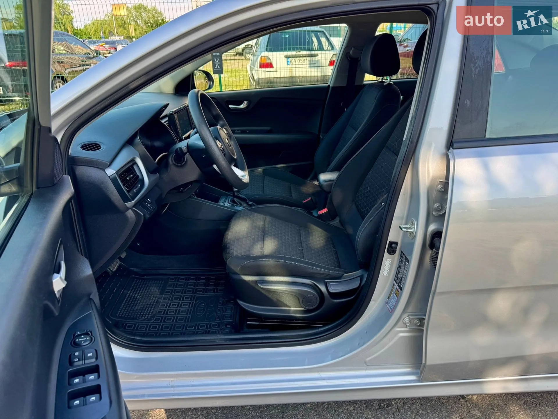 2019 Kia Rio - мініатюра 32