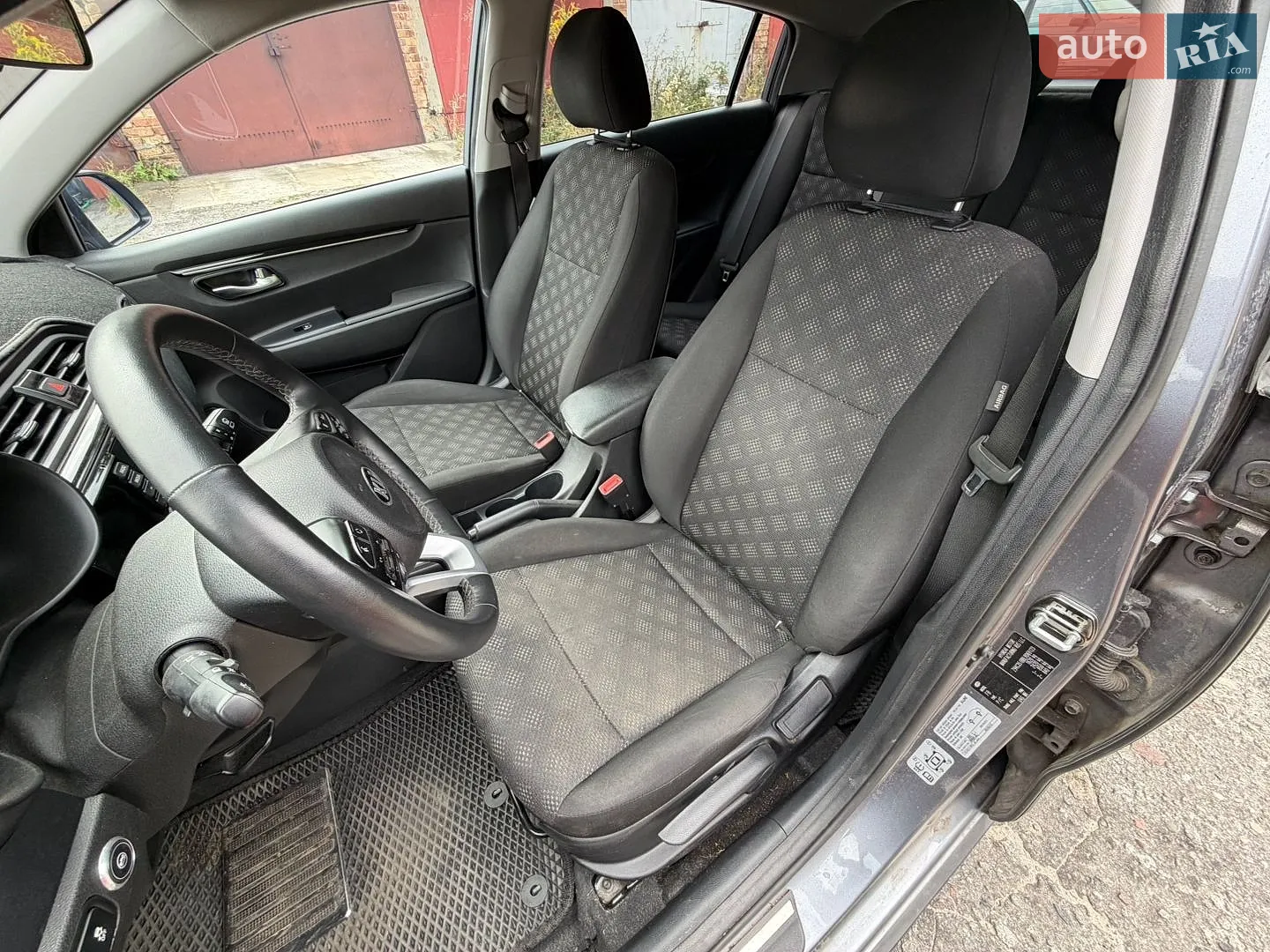 2019 Kia Rio - мініатюра 26
