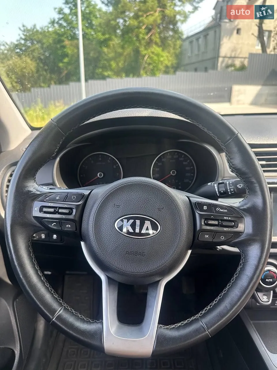 2019 Kia Rio - мініатюра 12