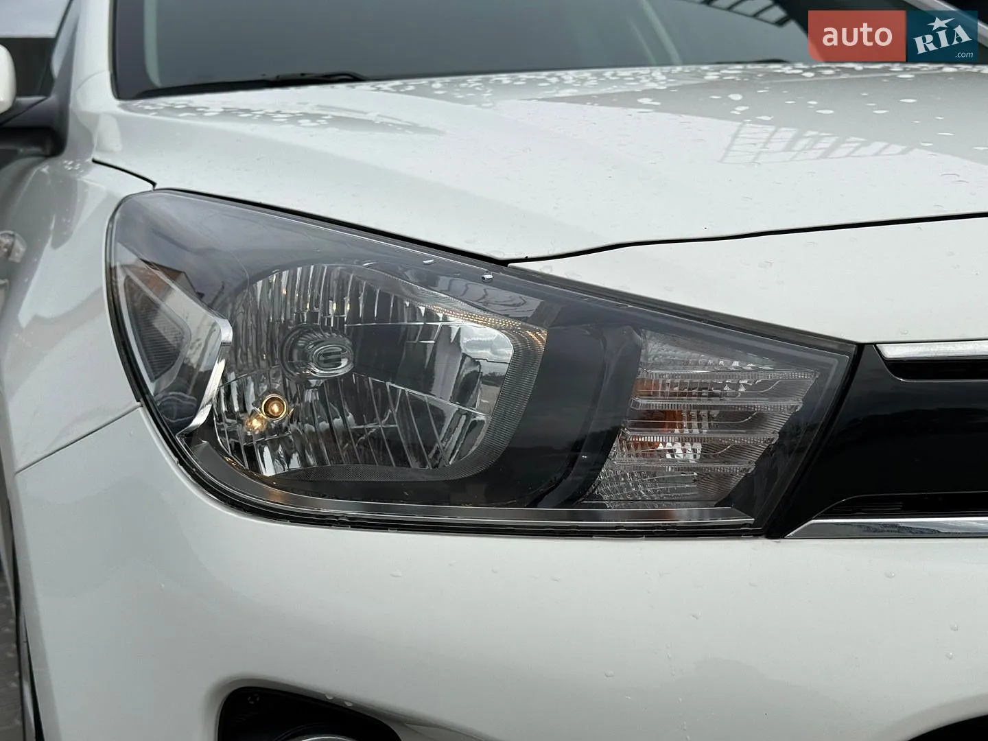 Kia Rio 2018 VIN KNADC512AK6221619 фото оголошення 8 з 24