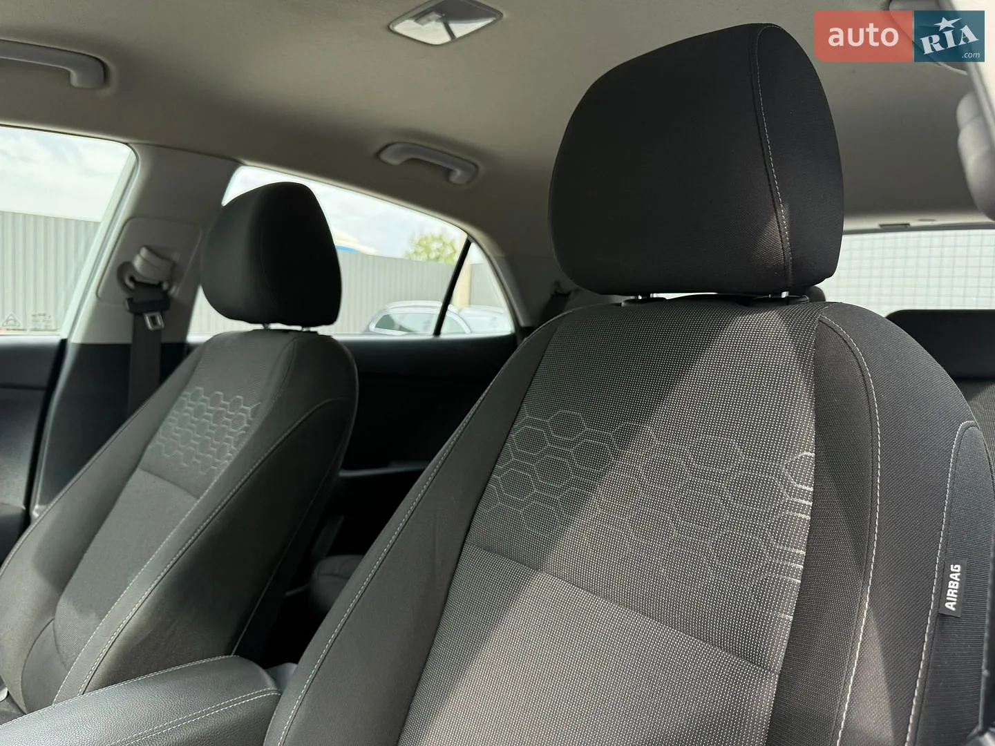 Kia Rio 2018 VIN KNADC512AK6221619 фото оголошення 13 з 24