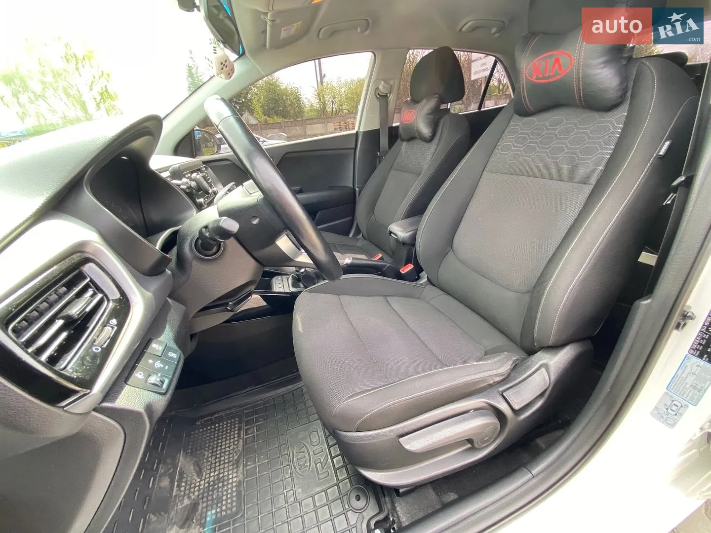 2020 Kia Rio - мініатюра 28