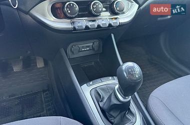 Седан Kia Rio 2013 в Києві